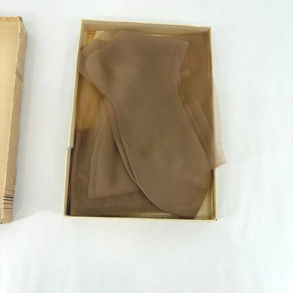 Art-Kist Full Fashioned Silk Stockings 40s 50s Vintage Sheer Thigh High Tan Box